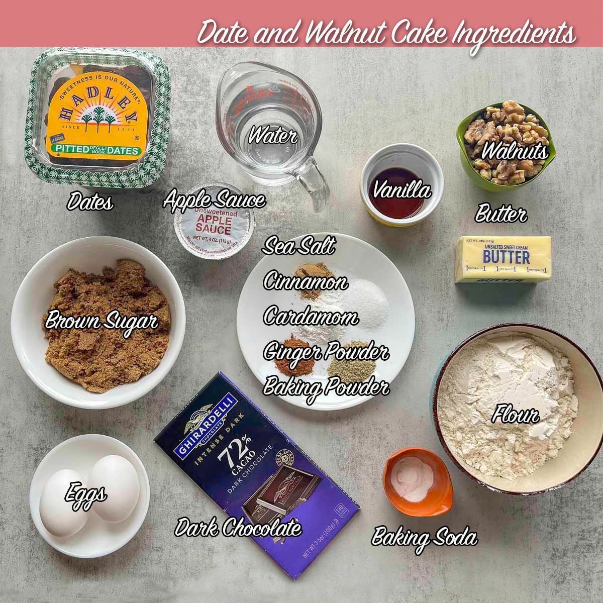 ingredientes para pastel de dátiles y nueces, etiquetados